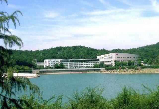 同升湖通程山莊拓展訓(xùn)練基地