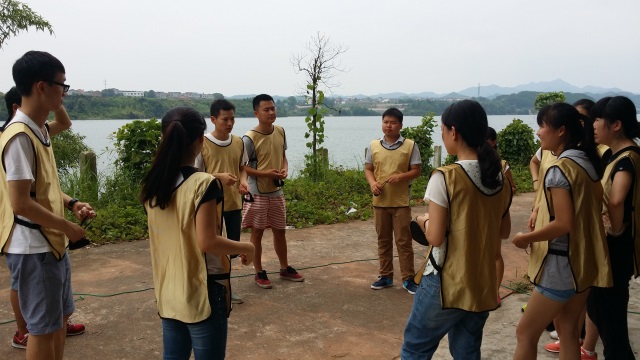 建設(shè)銀行新員工赤馬湖拓展訓(xùn)練